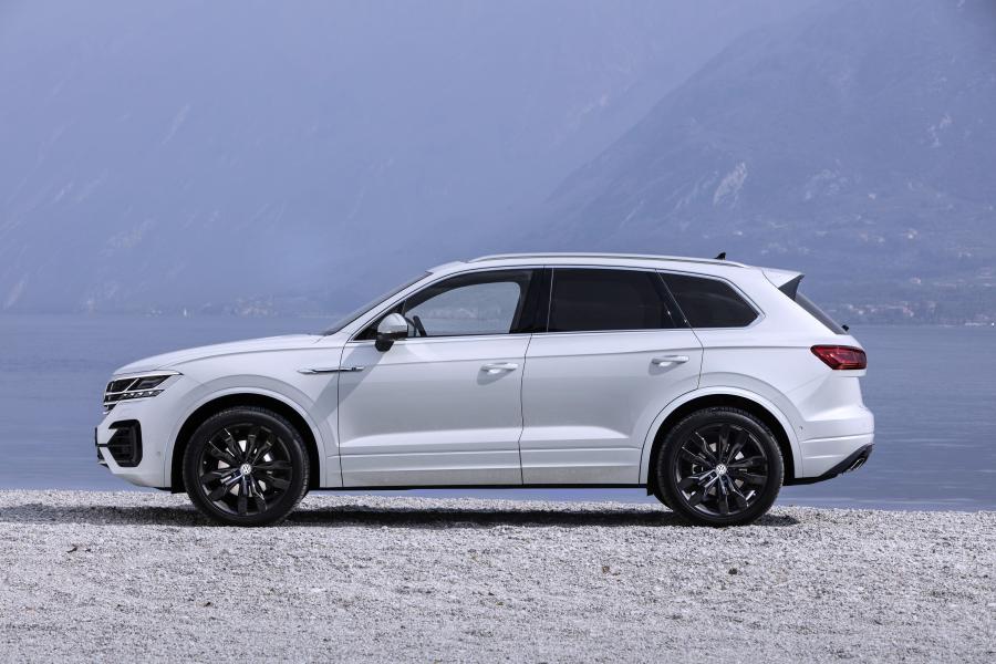  Volkswagen Touareg V6 TDI R-Line 2018 года  (WW) (фото 26 из 41)